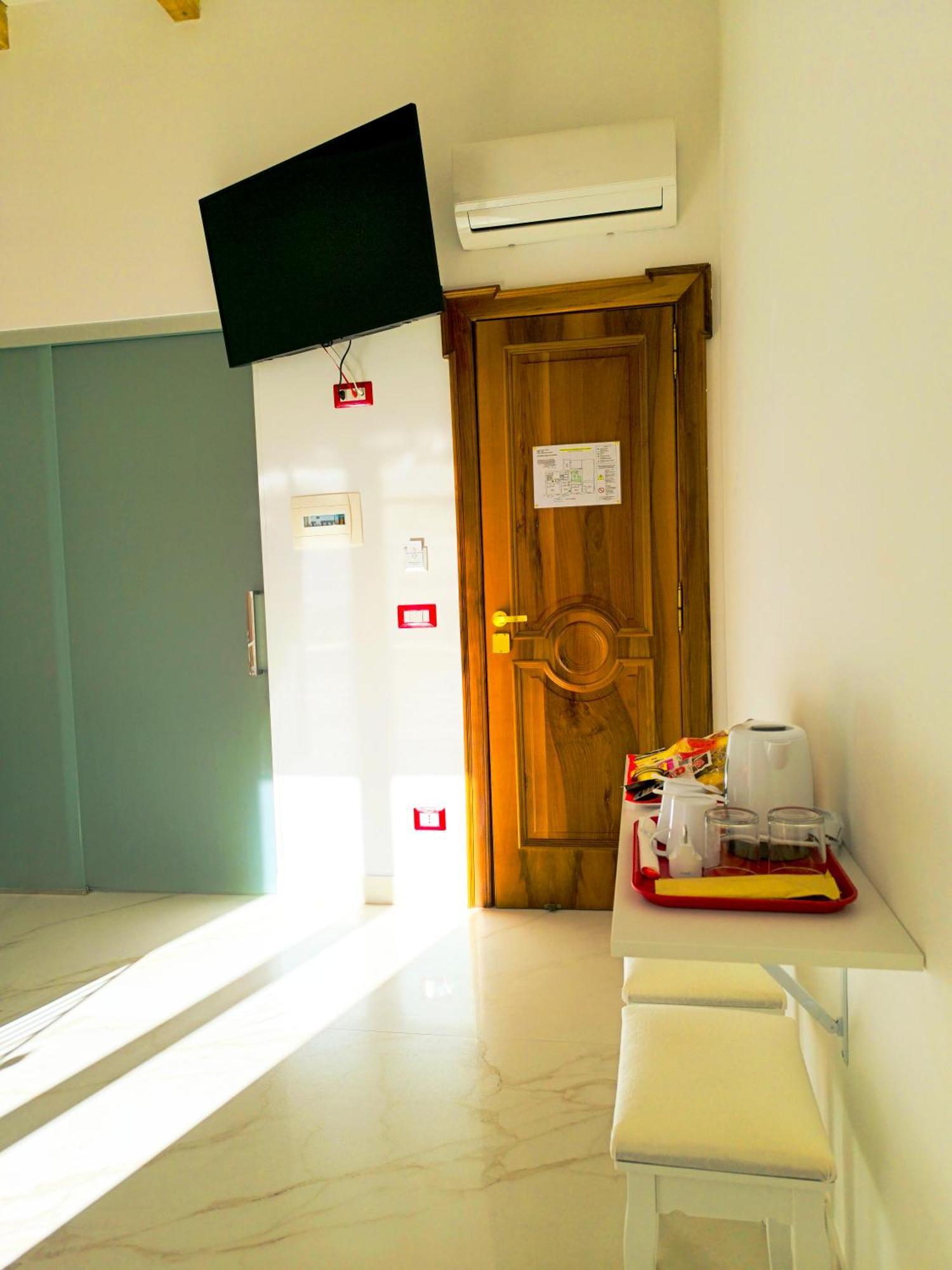 I Migliori Artisti Hotel Naples Exterior photo